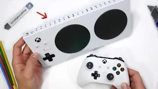 This Xbox Controller has TWENTY Headphone Jacks