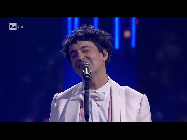 Sanremo 2026 - Maria Antonietta & Colombre con Brunori Sas cantano Il mondo