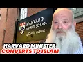 Harvard-minister schokt de wereld door zich tot de islam te bekeren