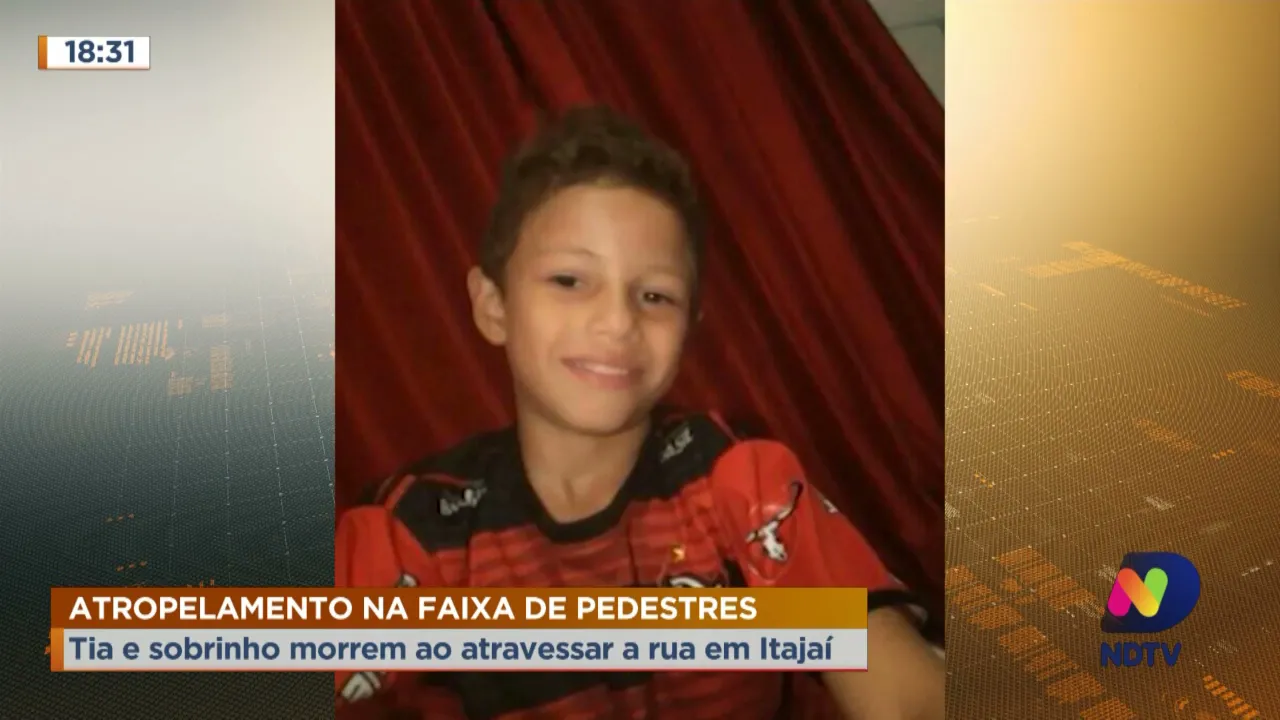 Protesto pede Justiça por tia e sobrinho que morreram atropelados em faixa de pedestres em Itajaí