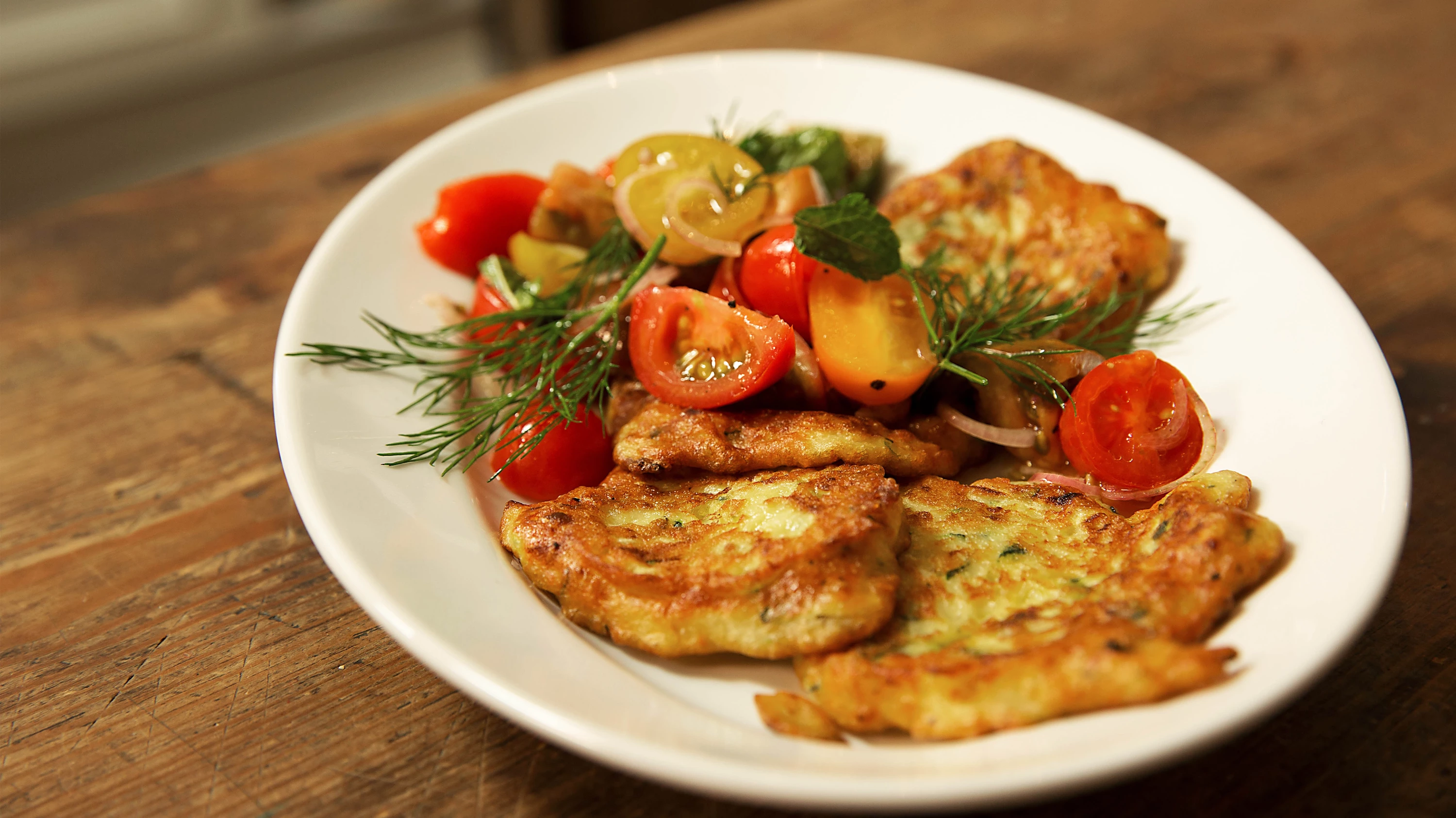 Zucchini Bratlinge-Mücver-Türkische Rezepte. 