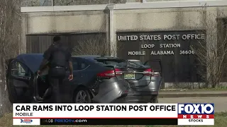 Car crashes into Loop Station Post Office in Mobile