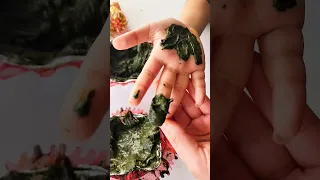 كيف حطيت الحنة ع ايد هيلين وهيفي شو طلعت النتيجة 