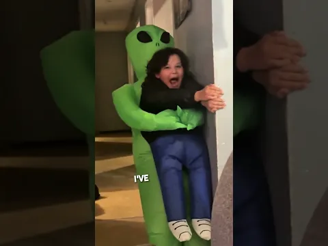 His Halloween acting deserves an Oscar 👏
