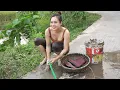 Download Lagu The life of a country girl. Catching fish in the pond, health changes, making her worried.