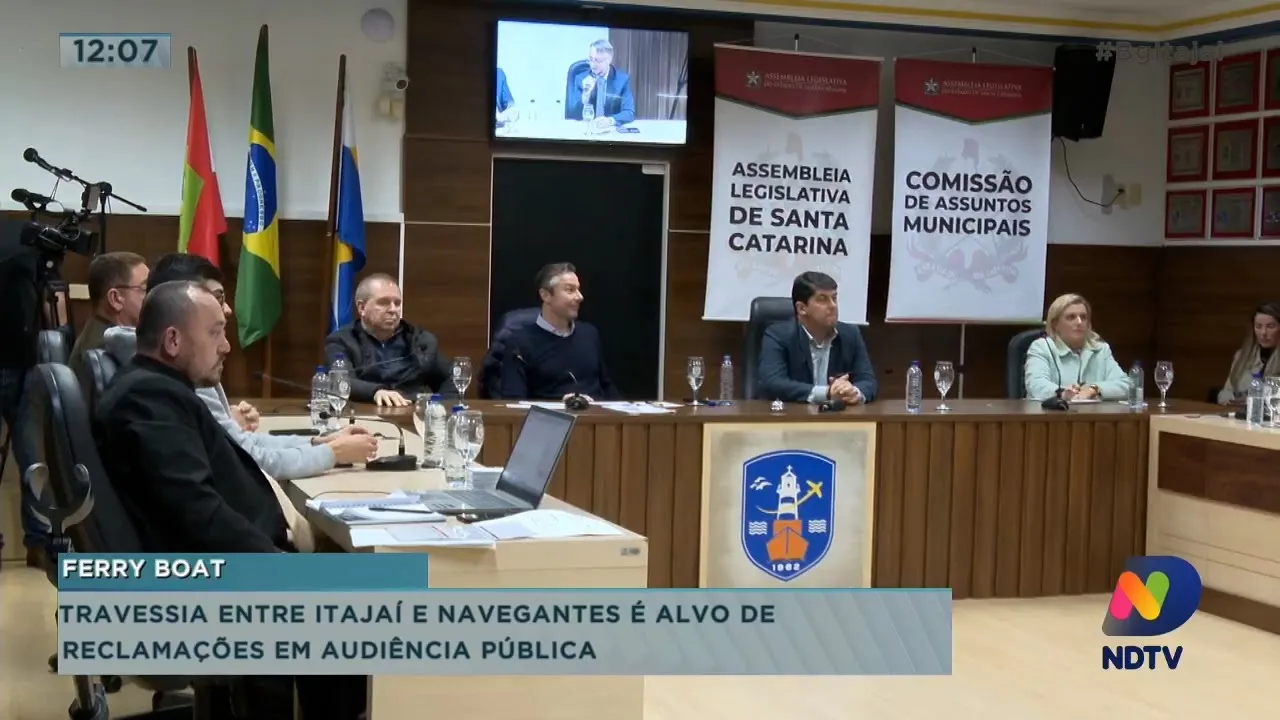 Travessia entre Itajaí e Navegantes é alvo de reclamação em audiência pública