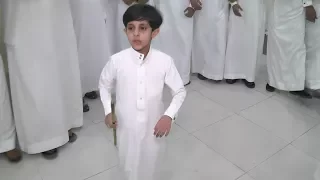 رقص ولد صغير ابداع على شيله طرب طرب الشيله بصوت عبدالعزيز القاتوله دندنها