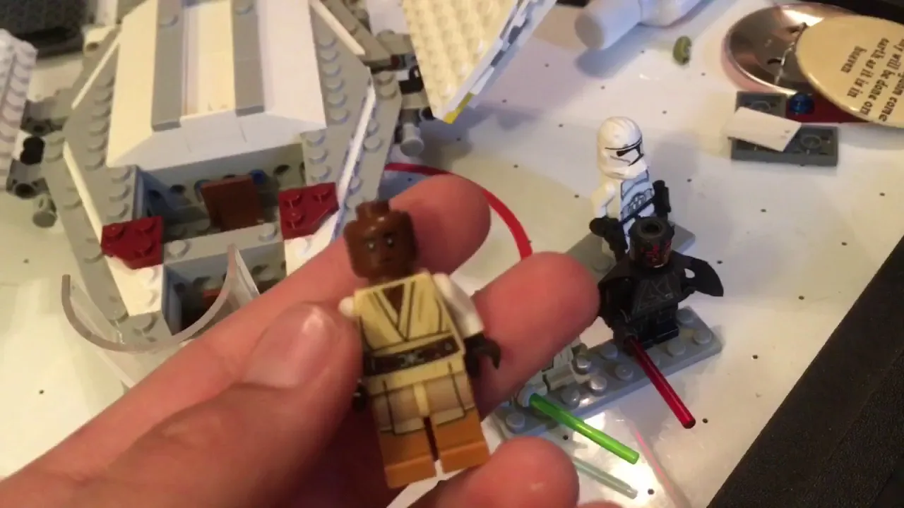 LEGO Star Wars 7931 Jedi T-6 Shuttle