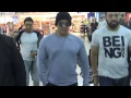 Download Lagu 'SALMAN KHAN's - beautiful moment with little girl @Melbourne Airport' #EXCLUSIVE  24/4/17