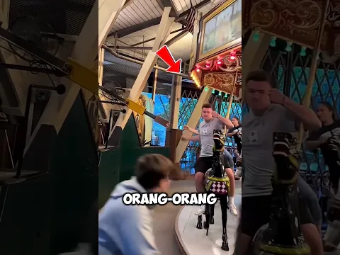 Main Komidi Putar Kok Malah Pada Rebutan Benda Ini?! 🎠😱