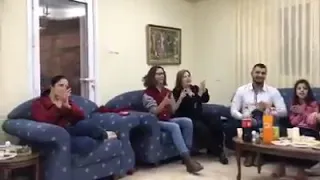 أمونة إيه الأسباب دندنها