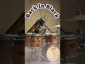 Download Lagu Bugs Rock to AC/DC's 'Back in Black' - Legendary Bug Muzak Cover!