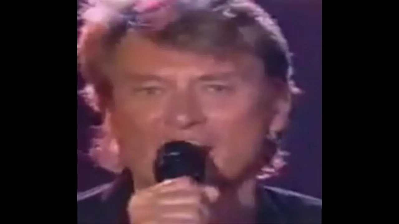 Johnny Hallyday/Patrick Bruel Casser la voix 1991 (vidéo originale)(vidéo modérée) Johnny Hallyday/Patrick Bruel Casser la voix 1991 (vidéo originale)(vidéo modérée)
