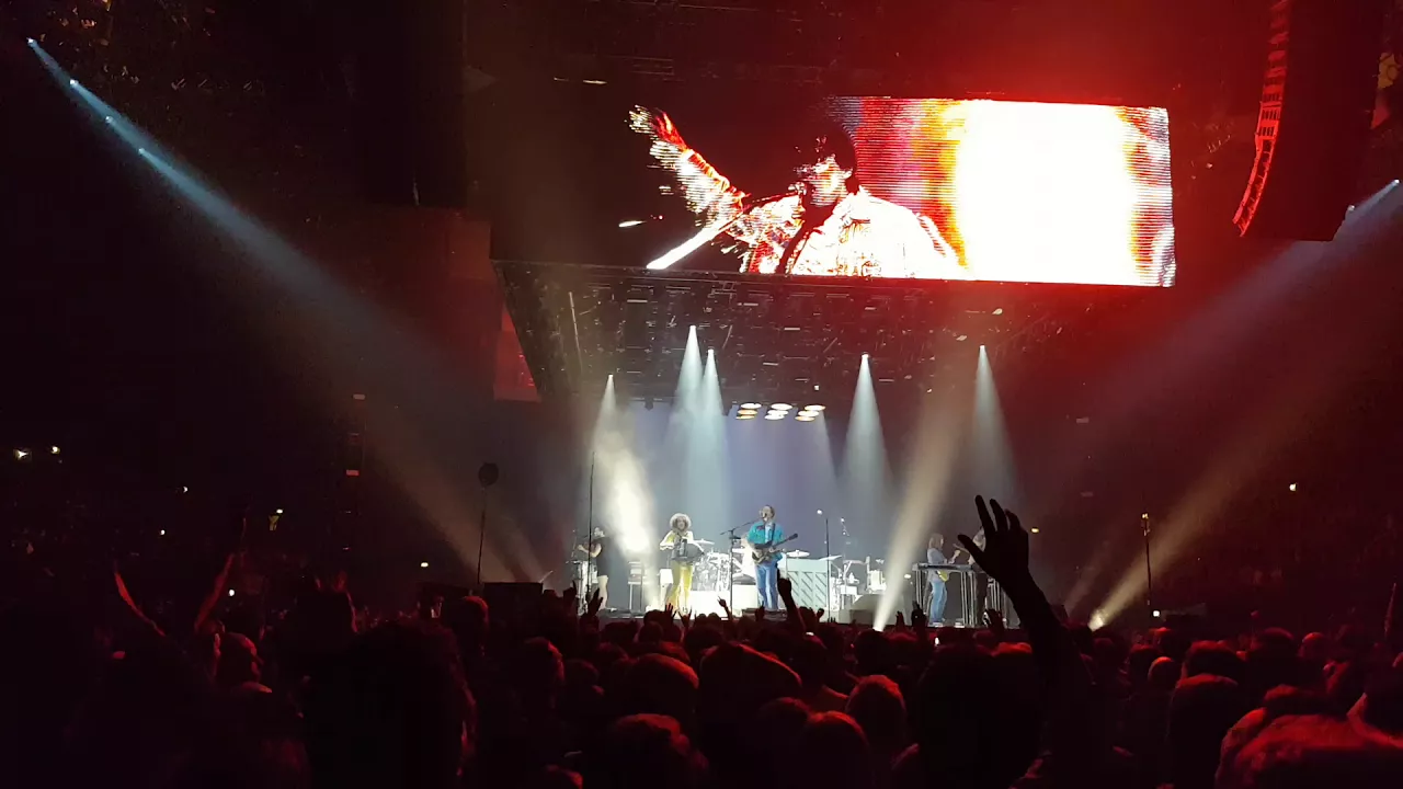 Arcade Fire - No Cars Go (live London Wembley 13/04/2018)