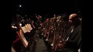 عندما ي بدع العازف   مجيد انتظامي    رائحة قميص يوسف                                        دندنها