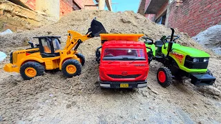 Jcb loding truck damper tractor