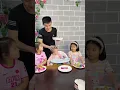 Download Lagu LNS - Bad father and poor baby 👶🏻 Cha thiên vị chia kẹo không đều #funny #shorts #newborn