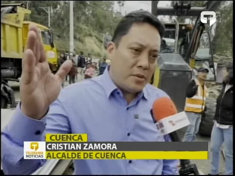 Municipio de Cuenca realizó la demolición de dos viviendas que ocupaban espacio público