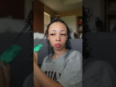 I didn't expect my curls to look this good honestly #curlyhair #beforeandafter #hairroutine