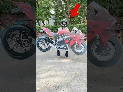 No aprendió a conducir una motocicleta.#shorts