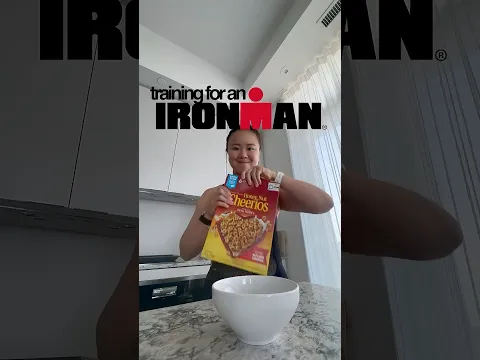a day of food while IRONMAN training 🚴🏻‍♀️🥦🍚😎 #ironman #running #runner #workout #cycling