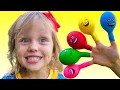 Download Lagu Lagu Keluarga Jari Ayah dengan Balon - Lagu Anak-Anak Video Edukasi dari Alex dan Nastya