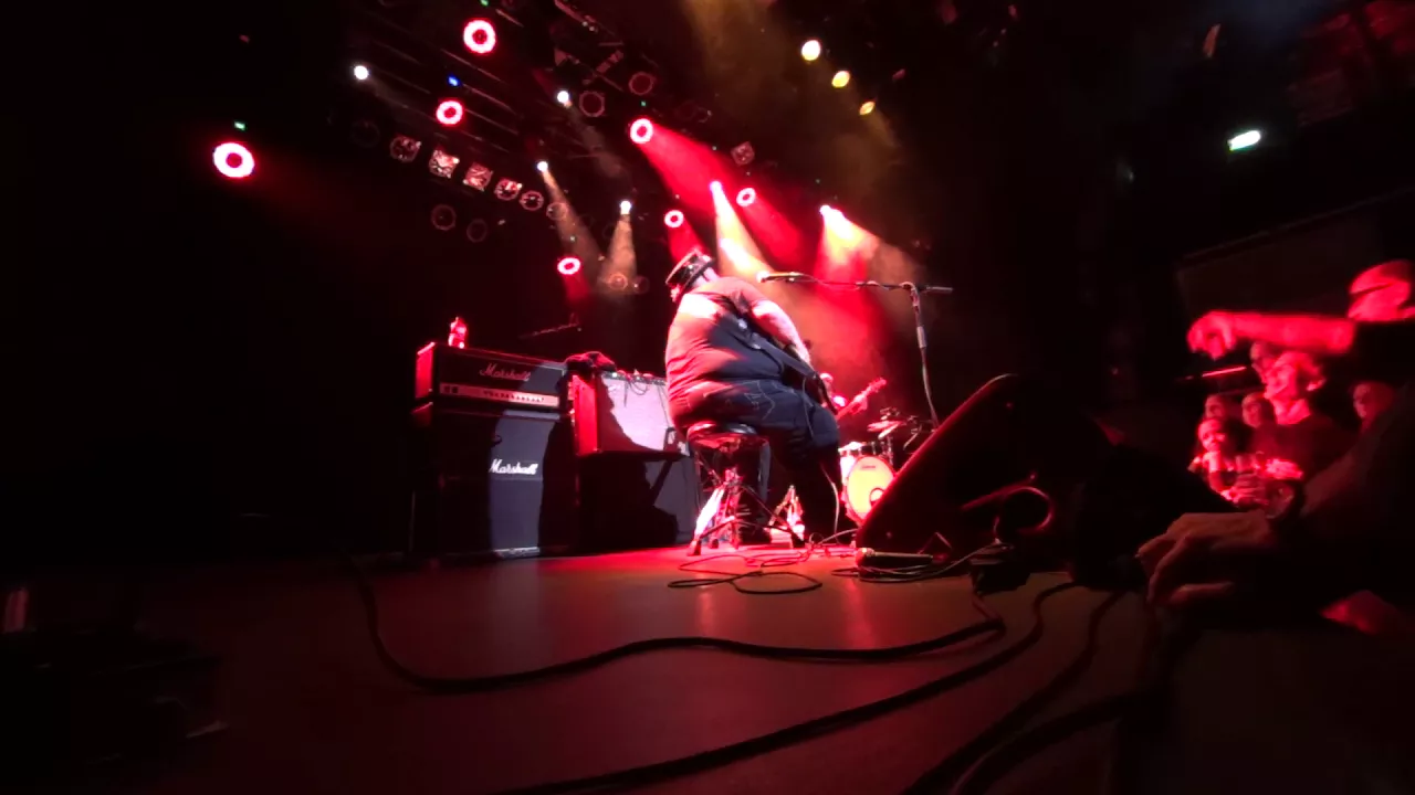 ''Chubbfatha Medley - Somewhere''  Popa Chubby in de Vorstin Hilversum 10-11-2017