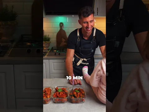 Penne z kurczakiem w sosie pomidorowym i szpinakiem SHORT