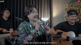 Download BAIK BAIK SAYANG  WALI  3PEMUDA BERBAHAYA FEAT MP3