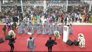 Christopher Mwahangila's Ministration Live at Vuka Yordani Church - Ni Mungu Amefanya | Part 1