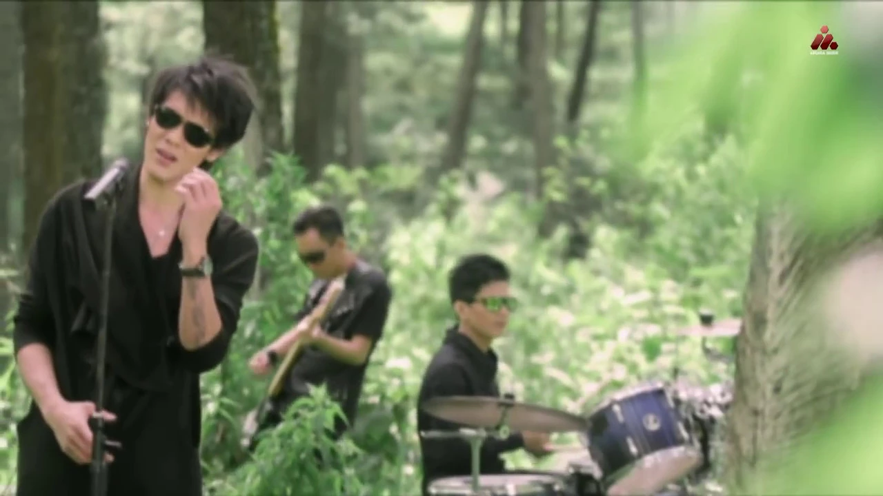 Papinka - Masih Mencintainya (Official Music Video)