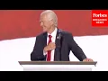 BREAKING NEWS RNC Crowd Explodes In Applause For Peter Navarro Who Just Got Out Of Prison