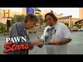 Chumlee Gets Bob Dylan s Autograph Season 3 Pawn Stars