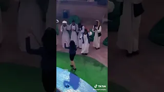 اعلامية مصريه تتفاعل مع تراث بجاوي بداوييت 