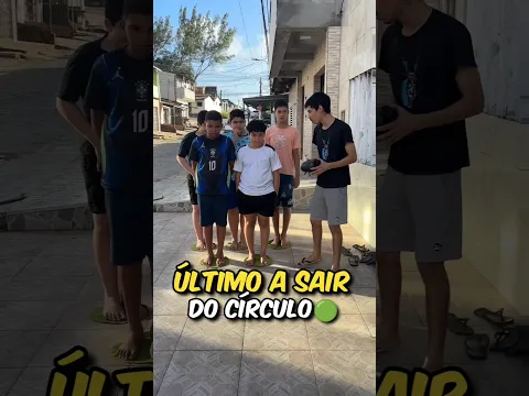 O último a sair do seu círculo ganha #futeboldaglobo #mrbeast #challenge #shorts