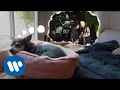 Download Lagu Green Day - Dreaming (Official Video)