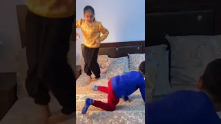 اي اي ابرة بتخوفني حقنة دكتور Shorts 