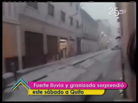 Fuerte lluvia y granizada sorprendió esta sábado a Quito