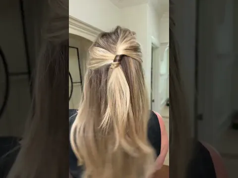 This looks chic every time, trust me #halfupstyle #halfuphalfdownhairstyle #halfuphairstyle #hairtok