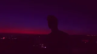 مصطفى النسر مبتسأليش  عليا      دندنها