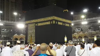 أذان الفجر من المسجد الحرام     شعبان        للشيخ علي ملا دندنها