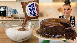 BOLO DE CHOCOLATE FOFINHO EM 6 MINUTOS COM COBERTURA CREMOSA