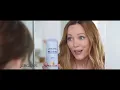 Jergens Wet Skin Moisturizer Commercial with Leslie Mann and Maude Apatow 2017