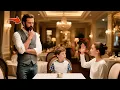 Lagu een eenzame miljonair krijgt geen tafel op zijn verjaardag tot een alleenstaande moeder hem wenkt nu