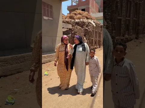 دي اخرة الي يدي الحمار اكبر من حجمه 🤭🙈