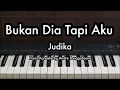 Download Lagu Bukan Dia Tapi Aku - Judika | Piano Karaoke by Andre Panggabean