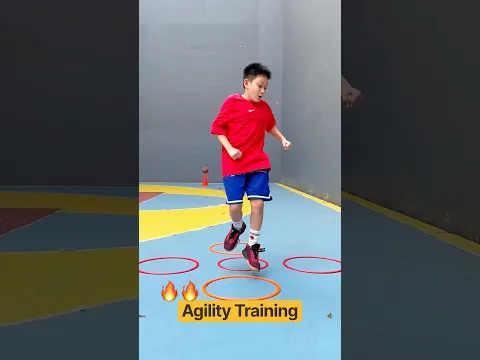 Agility Training doing footwork and sprinting to get Faster ⚡️ #shorts #speedandagility #ninja
