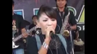 Download PEGEL NUNGGUNE || THE QUEEN OF PANTURA DEWI KIRANA (Kebonbendara, 23 Agustus 2013) MP3