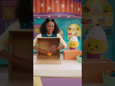 Help Megan guess Cupcake's favorite snack! 😋✨ | Megan and Cupcake Shorts | Disney Jr.