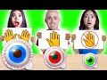 Download Lagu NO HAND VS ONE HAND VS TWO HAND CHALLENGE| CRAZY FOOD CHALLENGES \u0026 FUNNY SITUATIONS BY SWEEDEE